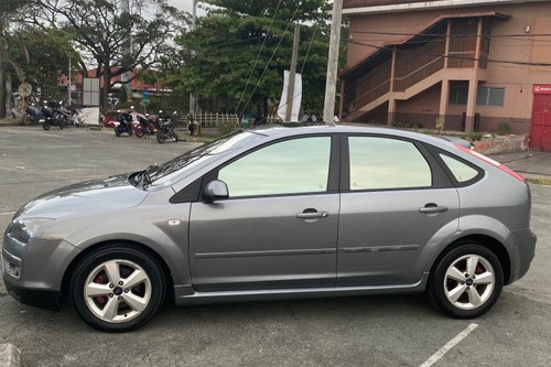 Second hand 2005 Ford Focus Hatchback 2.0L Sport Gasoline AT 
