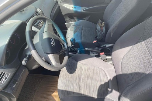 Old 2016 Hyundai Accent 1.4 E MT