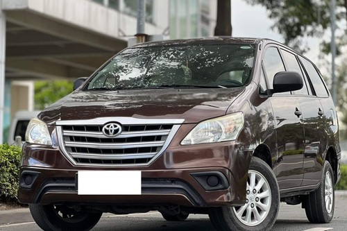 Second hand 2016 Toyota Innova Diesel AT 2.5 E 