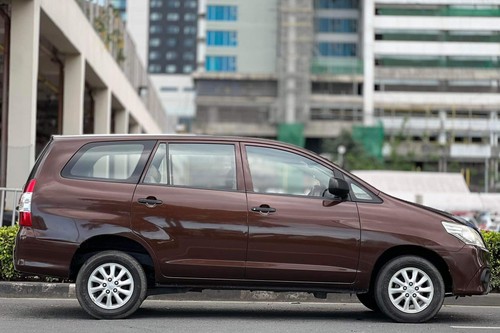 Second hand 2016 Toyota Innova Diesel AT 2.5 E 