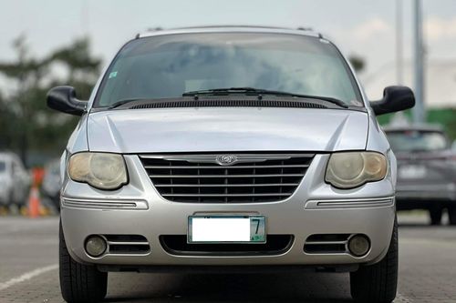 Second hand 2007 Chrysler Town & Country 3.8L Limited AT 
