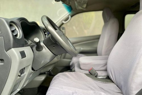 Used 2017 Nissan NV350 Urvan Premium M/T 15-Seater