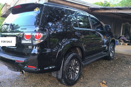 Second hand 2015 Toyota Fortuner 2.8 V Diesel 4x4 AT 