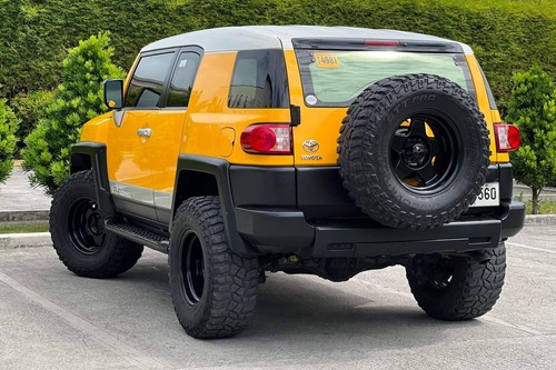 Second hand 2015 Toyota FJ Cruiser 4.0L V6 