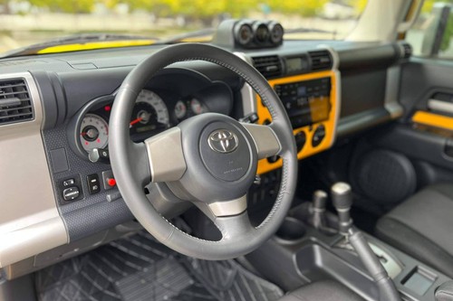 2nd Hand 2015 Toyota FJ Cruiser 4.0L V6