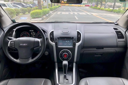 Second hand 2017 Isuzu D-Max 3.0 LS 4x2 AT 