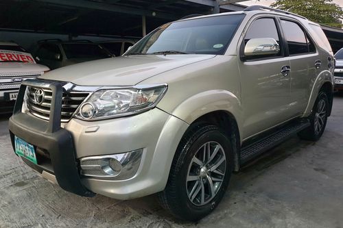 Second hand 2013 Toyota Fortuner Gas AT 4x2 2.7 G 