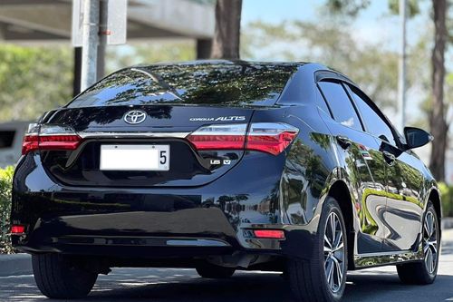 2nd Hand 2017 Toyota Corolla Altis 1.6 V CVT