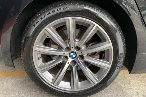 Used 2019 BMW 5 Series Sedan 520i