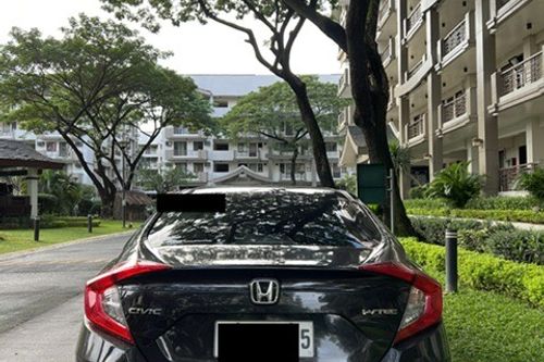 Second hand 2017 Honda Civic 1.8 E CVT 