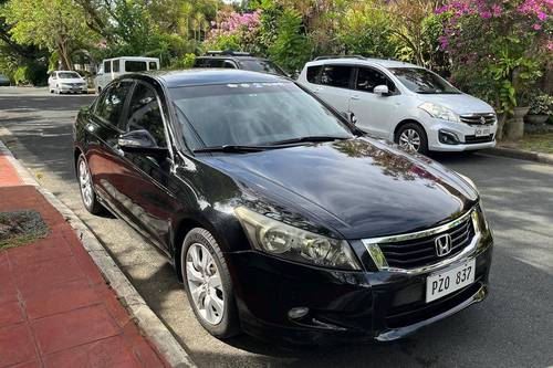 Second hand 2010 Honda Accord 2.4L VTI AT 