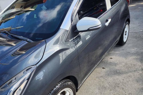 Old 2019 Chevrolet Spark Premier AT