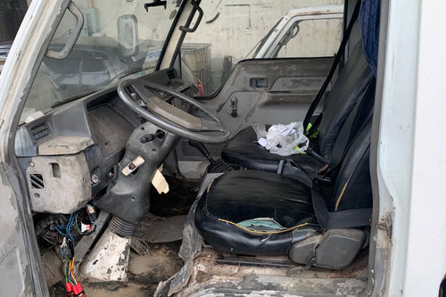 Old 2009 Mitsubishi L300 2.5L Versa Van MT