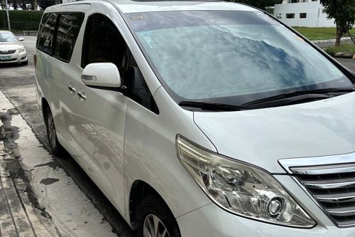 Old 2013 Toyota Alphard 2.4L AT