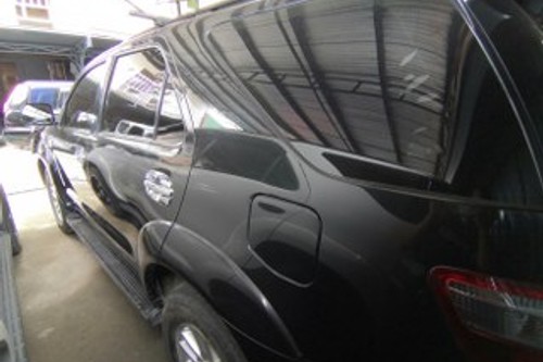 Second hand 2005 Toyota Fortuner 3.0 V AT 