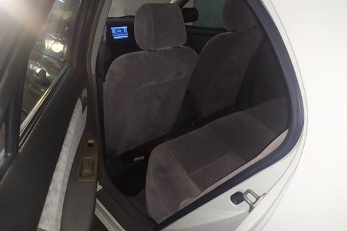 Second hand 2001 Toyota Corolla Altis 1.6L J AT 