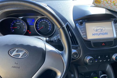 Old 2015 Hyundai Tucson 2.0L S FWD AT