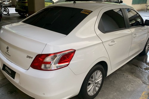 Old 2015 Peugeot 301 1.6 HDi 5MT