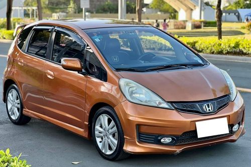 2nd Hand 2013 Honda Jazz 1.5L V AT