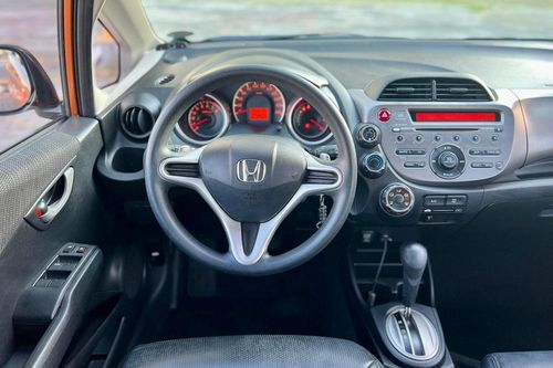 Used 2013 Honda Jazz 1.5L V AT