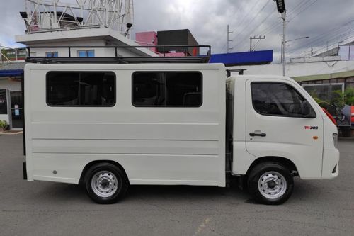 Used 2020 Foton Gratour TM 300 MPV 16 Seater