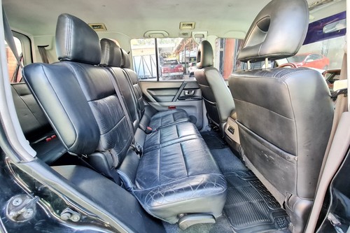 Second hand 2004 Mitsubishi Pajero GLS 3.8 V6 Gas 4WD AT 