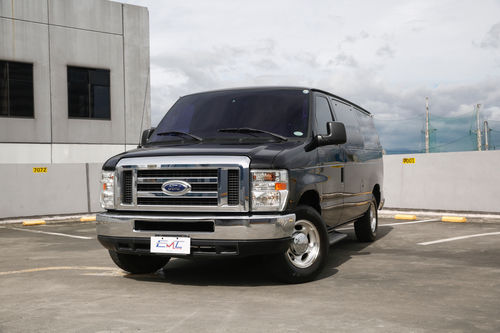 Second hand 2013 Ford E-150 4.6L Chateau AT 
