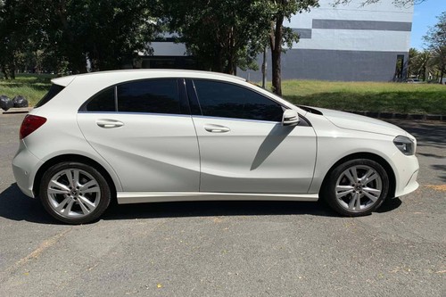 Old 2018 Mercedes-Benz A-Class 180 (automatic)