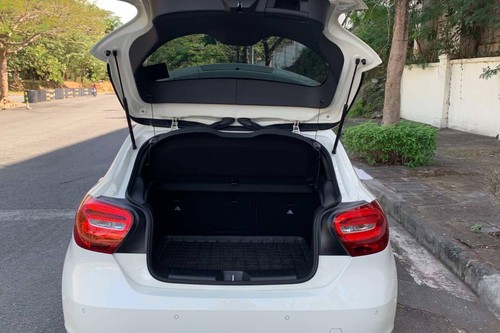 Second hand 2018 Mercedes-Benz A-Class 180 (automatic) 