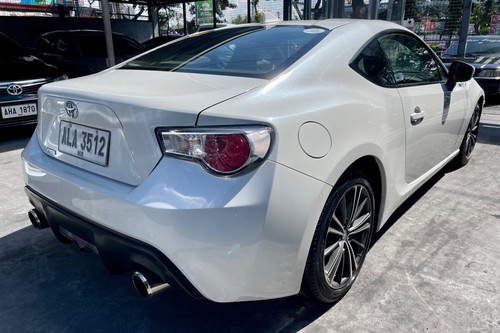 Second hand 2015 Toyota 86 2.0L AT 