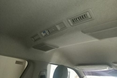 Used 2015 Toyota Hiace GL Grandia M/T