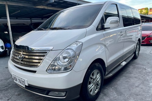 Second hand 2015 Hyundai Grand Starex 2.5L Gold CRDi AT 