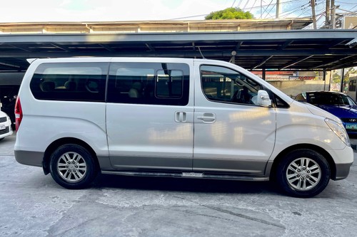 Used 2015 Hyundai Grand Starex 2.5L Gold CRDi AT