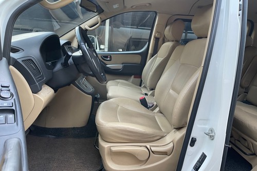 Used 2015 Hyundai Grand Starex 2.5L Gold CRDi AT