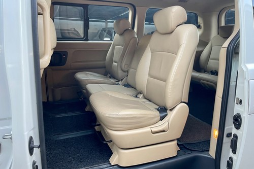 Used 2015 Hyundai Grand Starex 2.5L Gold CRDi AT