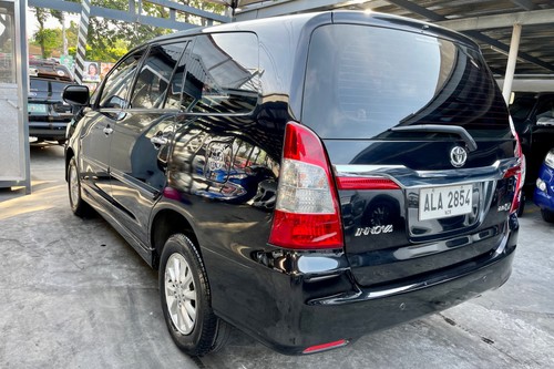 Old 2015 Toyota Innova 2.0L V AT