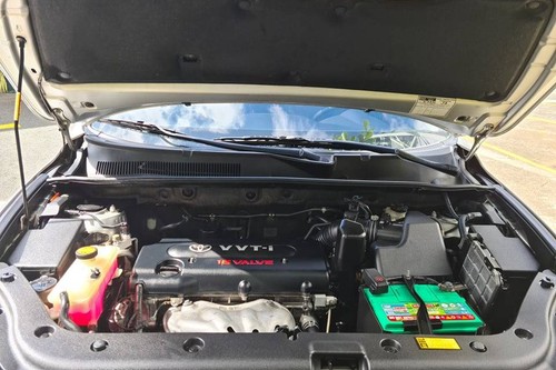 2nd Hand 2011 Toyota RAV 4 2.4 L AT