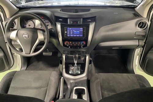 Used 2020 Nissan NP300 Navara 2.5L 4x2 EL 7AT Calibre