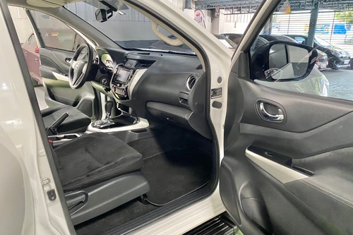 Used 2020 Nissan NP300 Navara 2.5L 4x2 EL 7AT Calibre