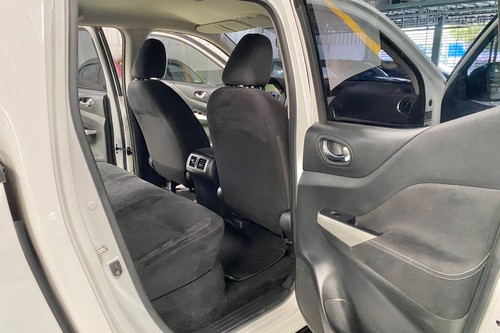 Used 2020 Nissan NP300 Navara 2.5L 4x2 EL 7AT Calibre
