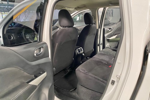 Used 2020 Nissan NP300 Navara 2.5L 4x2 EL 7AT Calibre