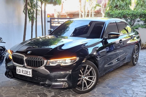 Second hand 2021 BMW 3 Series Sedan 318i Sport 