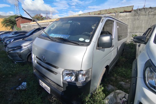 Second hand 2018 Toyota Hiace Commuter 3.0 M/T 
