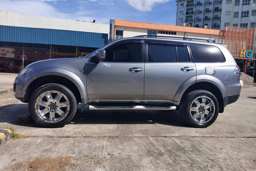 Second hand 2015 Mitsubishi Montero Sport GLX 2WD MT 