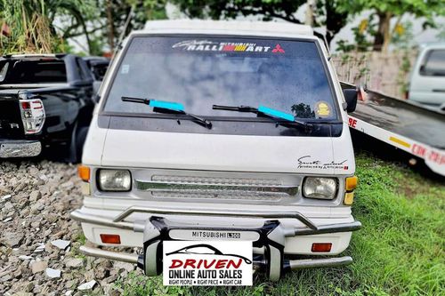 Second hand 2023 Mitsubishi L300 2.0L Exceed MT 