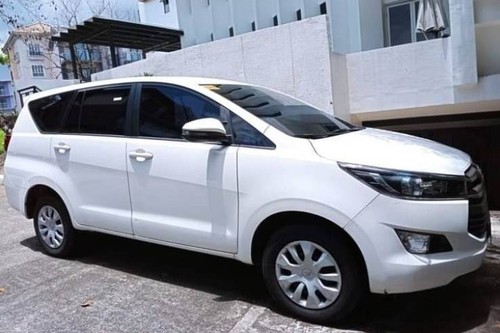 Old 2020 Toyota Innova 2.8L E MT