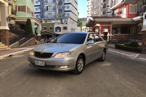 Second hand 2004 Toyota Camry 2.0G 