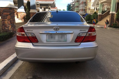 Second hand 2004 Toyota Camry 2.0G 