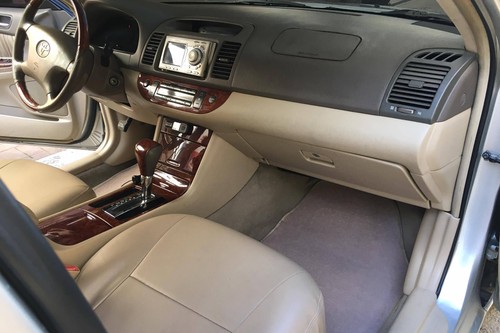 Used 2004 Toyota Camry 2.0G