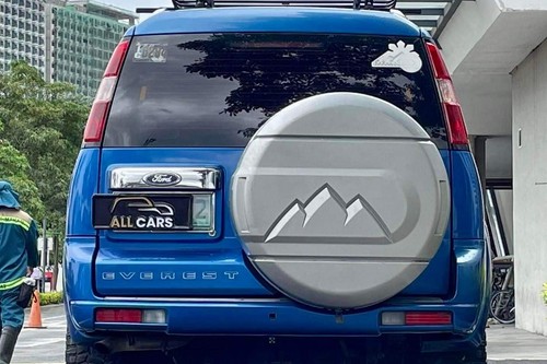 Old 2011 Ford Everest 2.0L Turbo Sport 4x2 AT